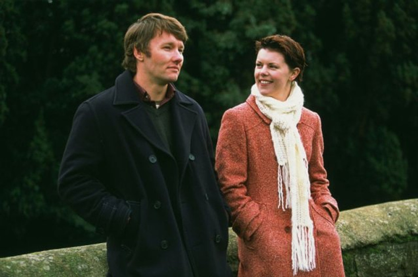 Joel Edgerton y Sarah-Jane Potts en Pisando fuerte