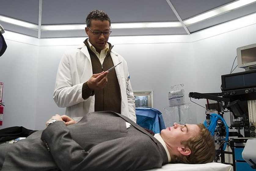 Hayden Christensen y Terrence Howard en Despierto