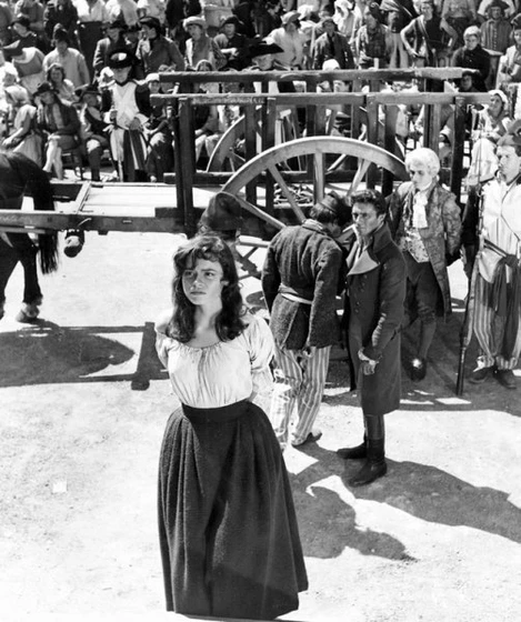 Imagen de historia-de-dos-ciudades-1935
