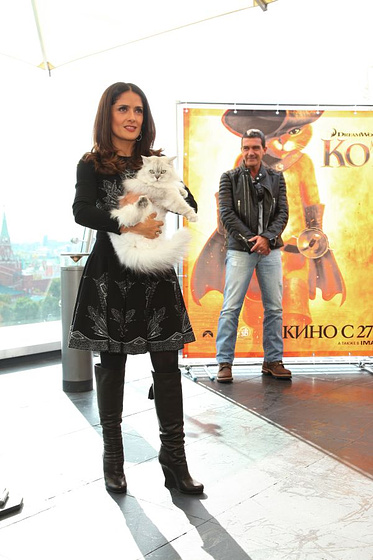 Antonio Banderas y Salma Hayek en El Gato con Botas (Premiere en Moscú. Septiembre 2011)