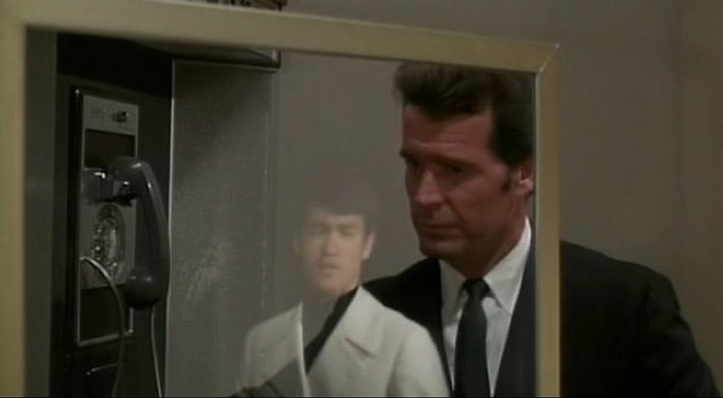 James Garner en Marlowe, Detective muy Privado