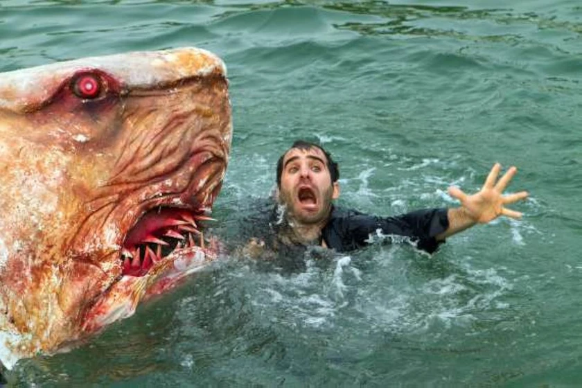 Ben Giroux en jersey-shore-shark-attack