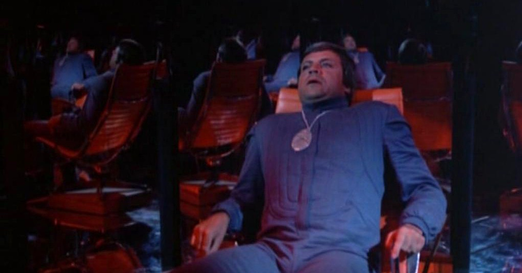 Oliver Reed en edicto-siglo-xxi-prohibido-tener-hijos