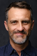 picture of actor Hugo Tourita