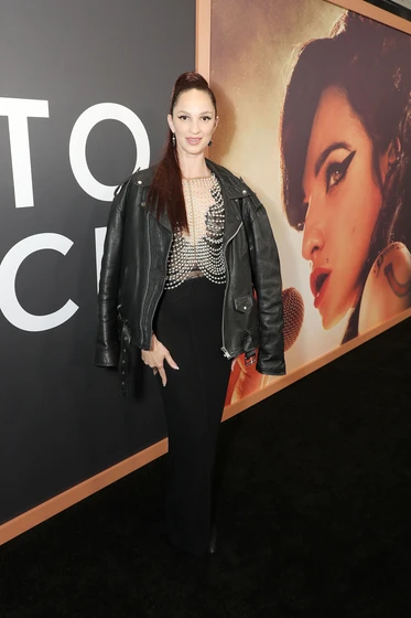 Ruby Modine en back-to-black (Premiere en New York. Mayo 2024)