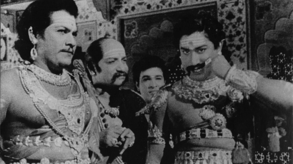 Sivaji Ganesan en veerapandiya-kattabomman