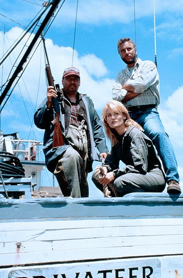 Larry Drake, Karen Sillas y William Petersen en La bestia