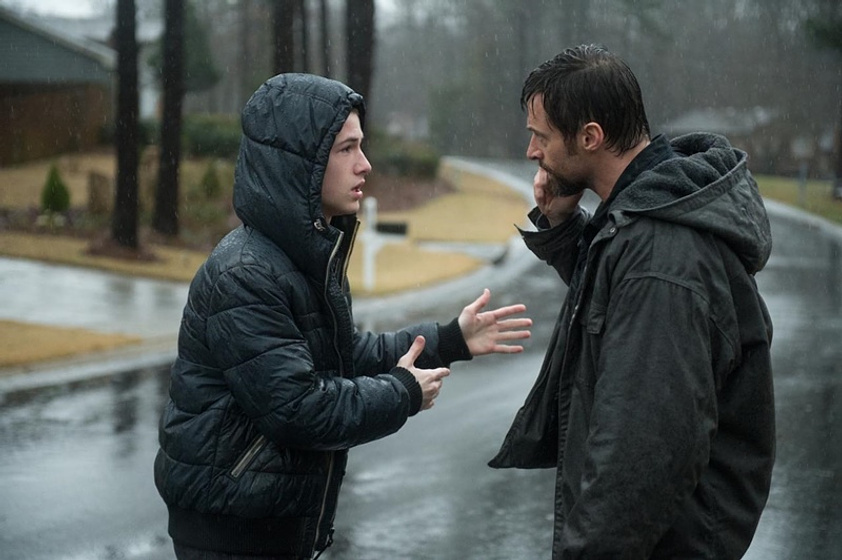 Hugh Jackman y Dylan Minnette en Prisioneros