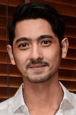 picture of actor Arya Saloka