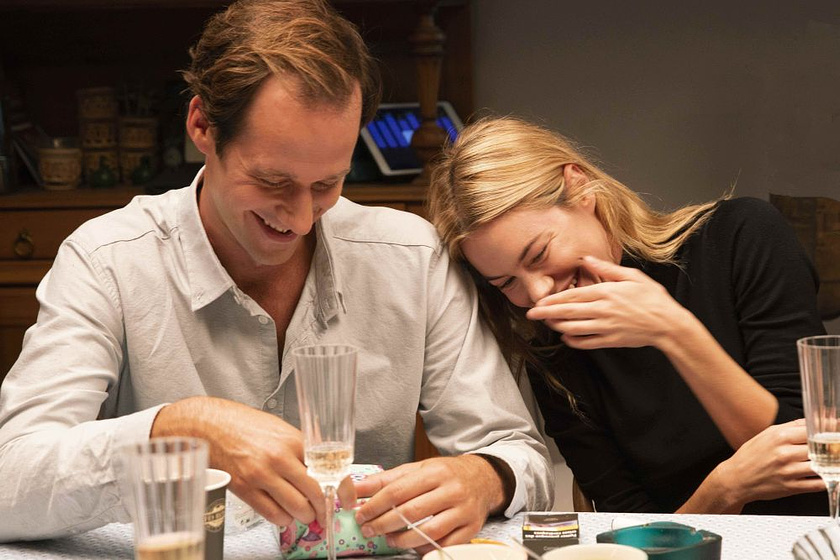 Benjamin Lavernhe y Camille Rowe en Quisiera que alguien me esperara en algún Lugar