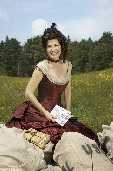 Daphne Zuniga en Su Única Oportunidad