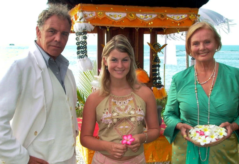 Christian Kohlund, Ruth-Maria Kubitschek y Miriam Morgenstern en dream-hotel-bali