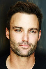 picture of actor Matthew Le Nevez