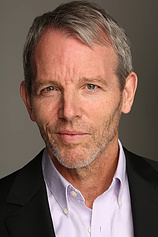 picture of actor Stephen Bogardus