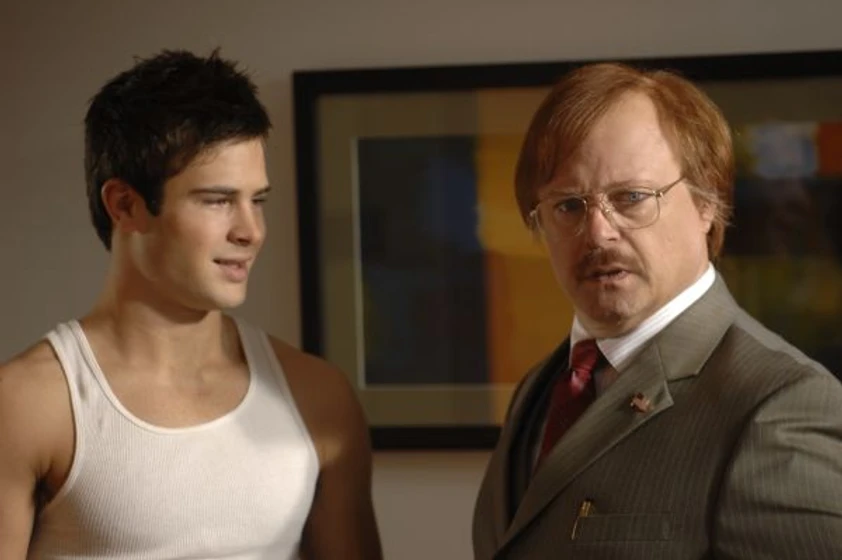 Michael Chiklis y Cody Longo en high-school