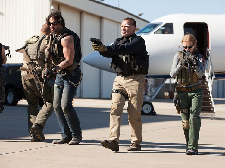 Arnold Schwarzenegger, Sam Worthington, Joe Manganiello y Mireille Enos en Sabotage
