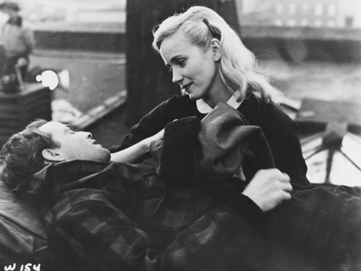 Marlon Brando y Eva Marie Saint en La Ley del Silencio