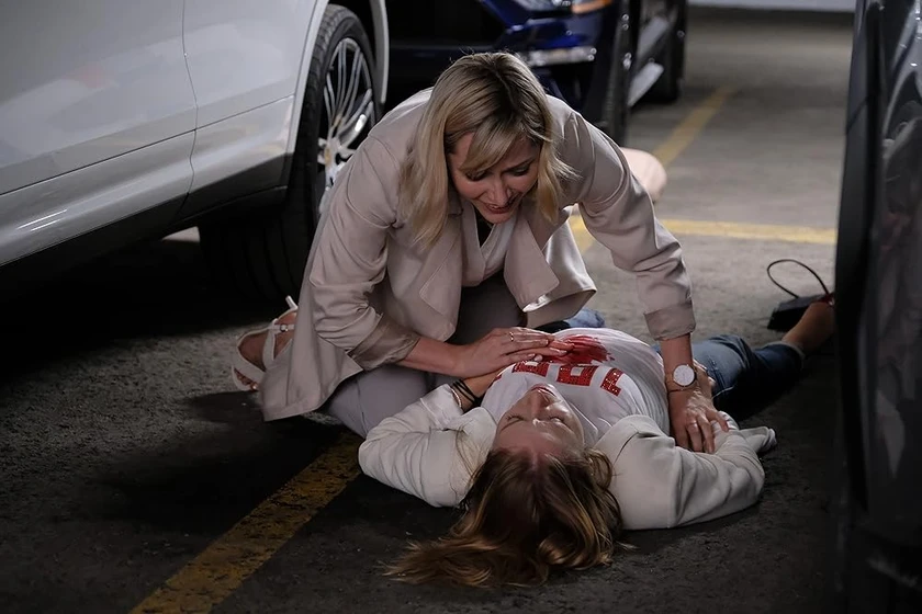 Georgina Haig y Erica Deutschman en silencio-en-la-noche