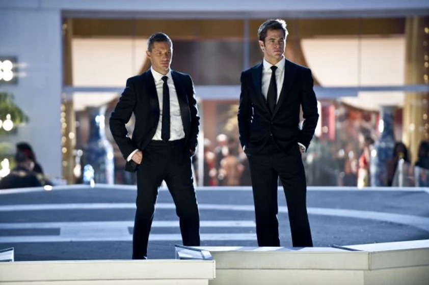 Tom Hardy y Chris Pine en esto-es-la-guerra