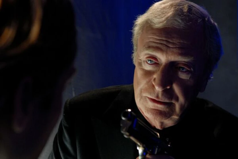 Michael Caine en la-huella