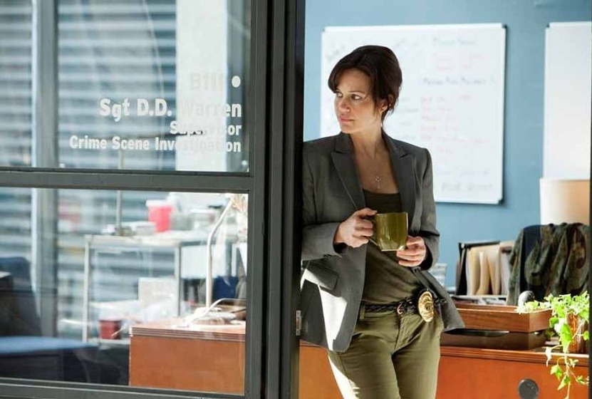 Carla Gugino en Escondida