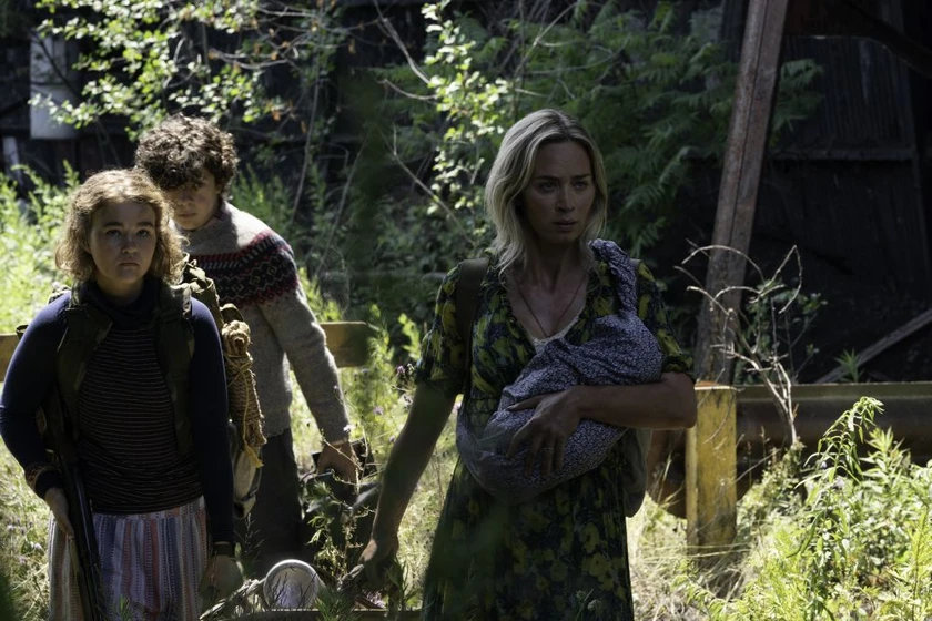 Emily Blunt, Noah Jupe y Millicent Simmonds en un-lugar-tranquilo-2