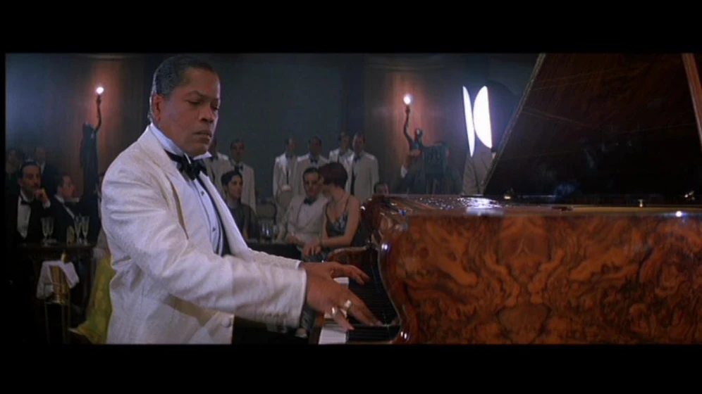 Imagen de La Leyenda del pianista en el océano