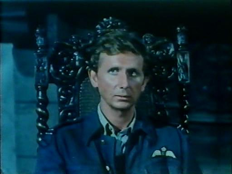 Rene Auberjonois en Pájaros Humanos