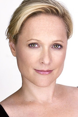 picture of actor Kate Blumberg