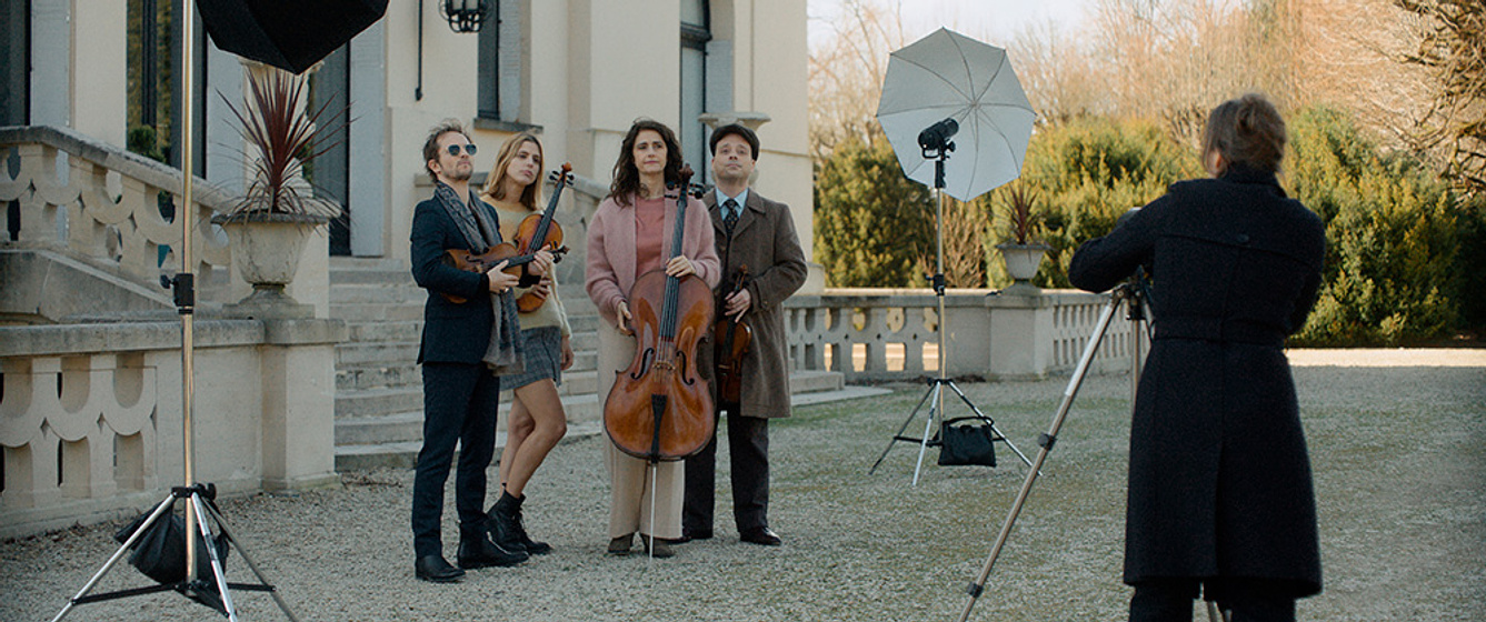 Emma Ravier en The Musicians