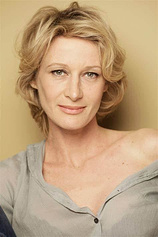 picture of actor Astrid Whettnall