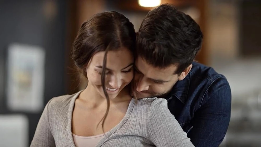 David Pinard y Joelle Farrow en doble-seduccion