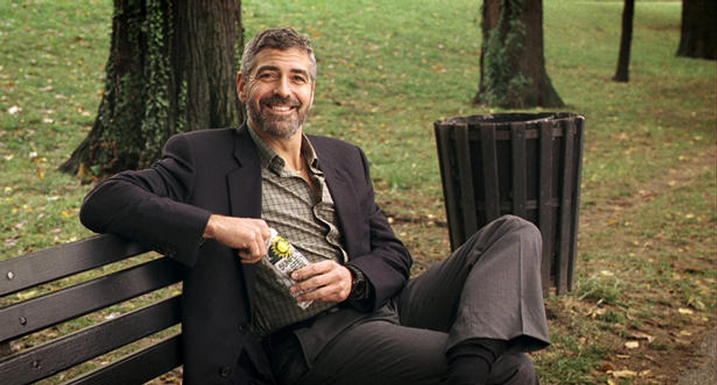 George Clooney en Quemar Después de Leer