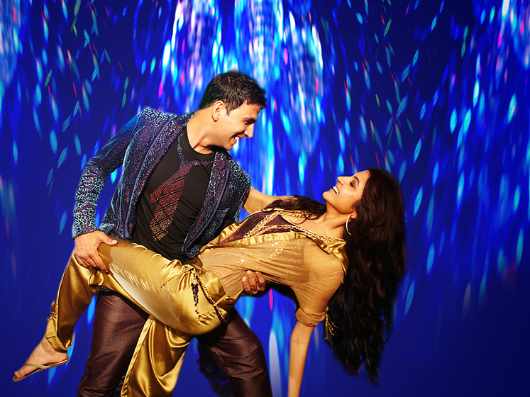 Anushka Sharma y Akshay Kumar en patiala-house