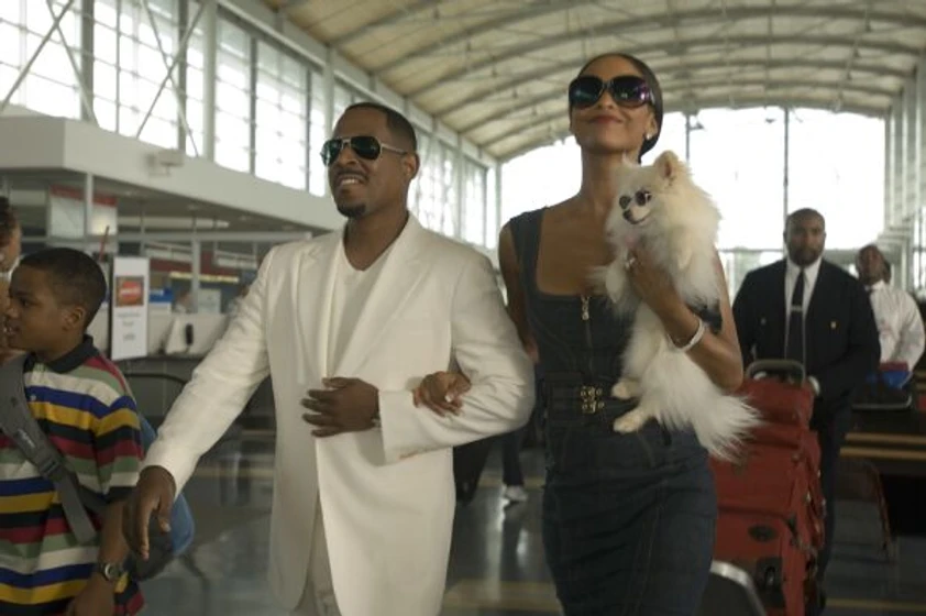 Joy Bryant y Martin Lawrence en bienvenido-a-casa-roscoe-jenkins
