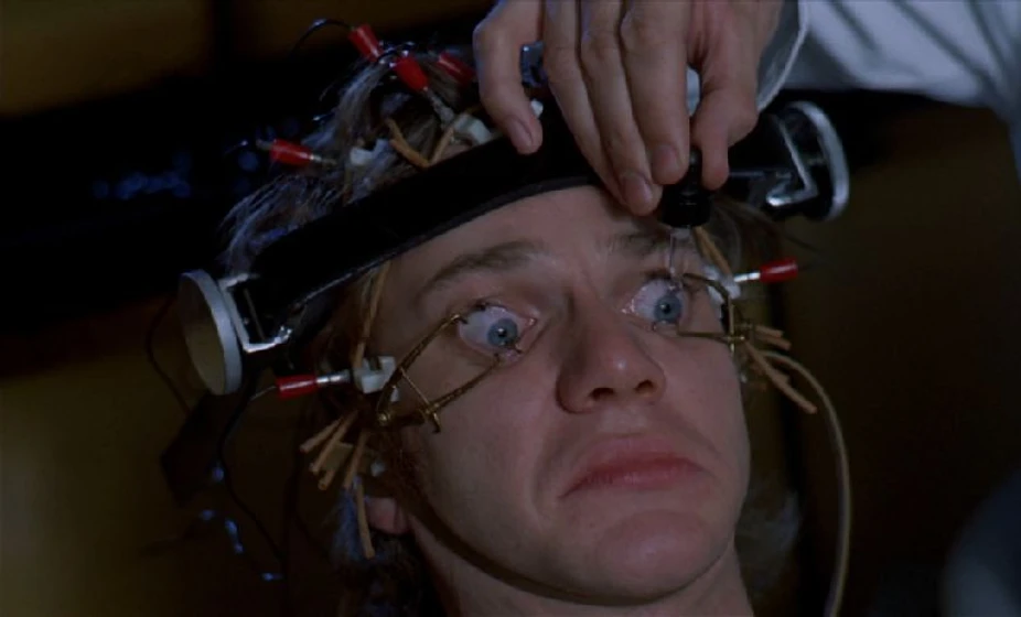 Malcolm McDowell en la-naranja-mecanica