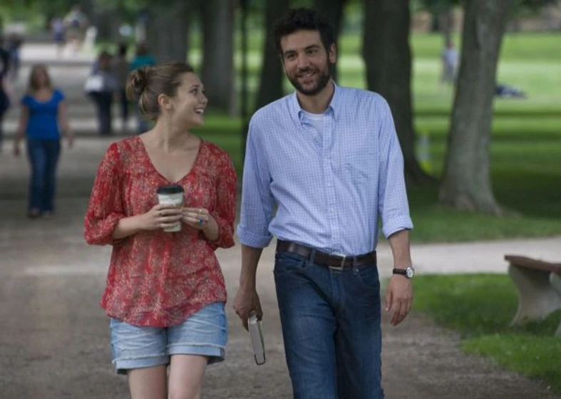 Josh Radnor y Elizabeth Olsen en amor-y-letras