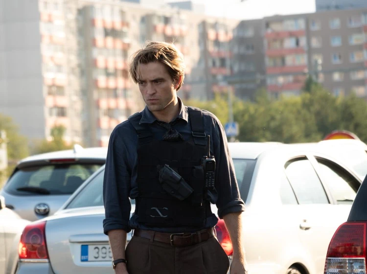 Robert Pattinson en tenet