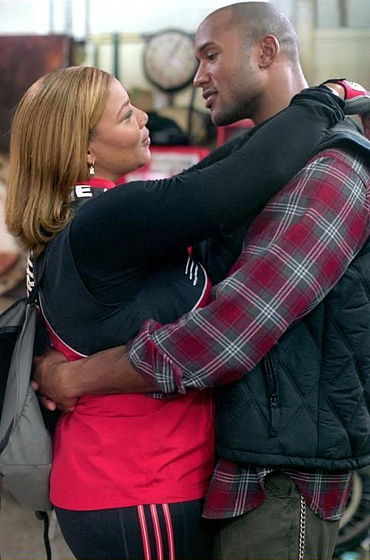 Queen Latifah y Henry Simmons en Taxi. Derrape Total