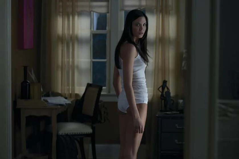 Odette Yustman en la-semilla-del-mal-2009