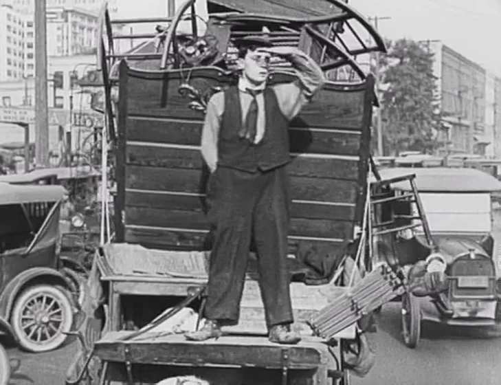 Buster Keaton en la-mudanza