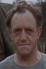 picture of actor Roger Avon