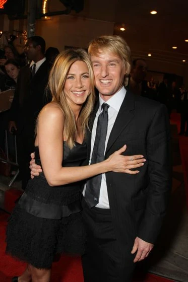 Owen Wilson y Jennifer Aniston en una-pareja-de-tres (Premiere en Los Angeles. Diciembre 2008)