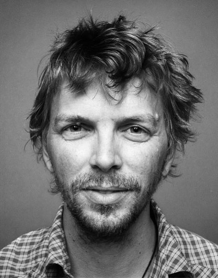 Bradley Rust Gray en The Exploding Girl