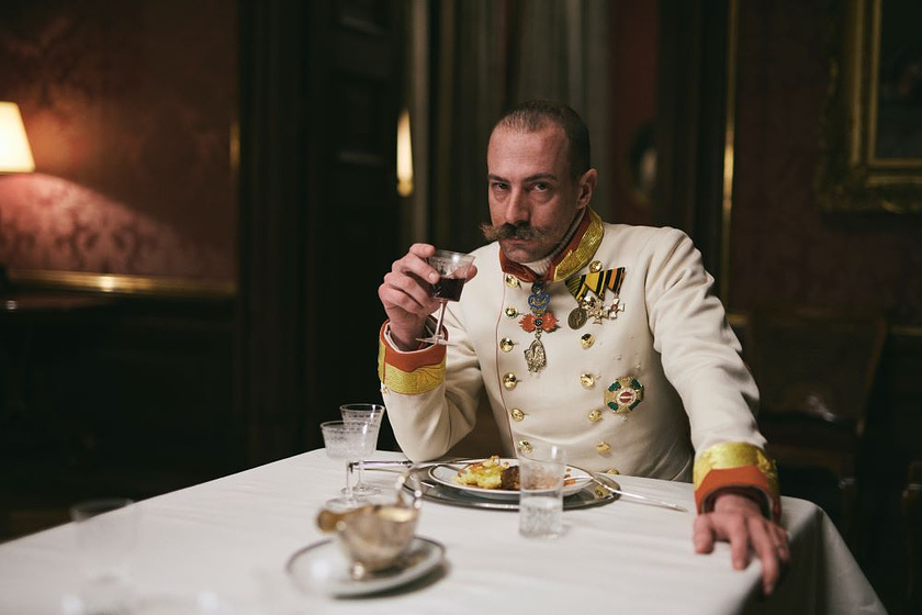 Aaron Friesz en La Emperatriz Rebelde