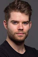 picture of actor Ethan Taylor