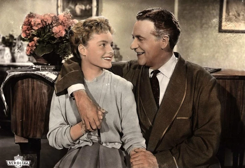 Romy Schneider y Willy Fritsch en lilas-blancas