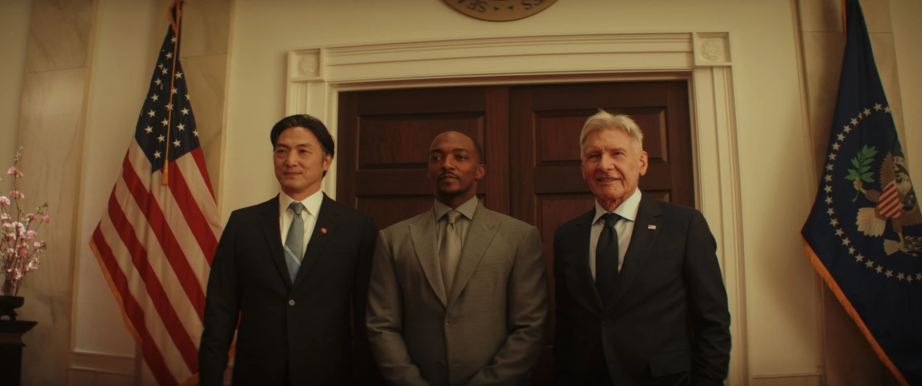 Harrison Ford, Anthony Mackie y Takehiro Hira en Capitán América: Brave New World