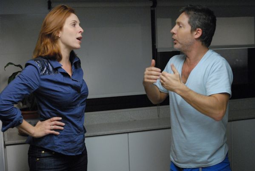 Adrián Suar y Carla Peterson en Dos más dos