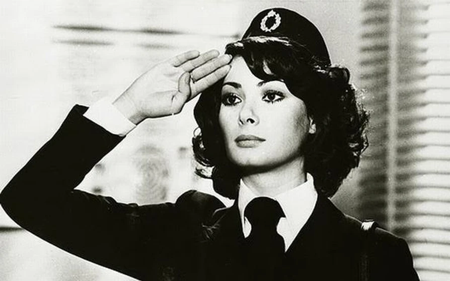 Edwige Fenech en bella-valiente-y-buena